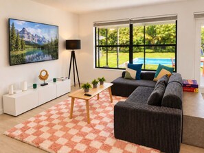 Unclassified image, 5 of 38, button - Casa Palma | Pool + Hot Tub + Mini Golf (Miami)