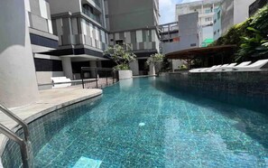 Outdoor pool - Bluesky Zenity Luxury Vacation (Ho Chi Minh City)