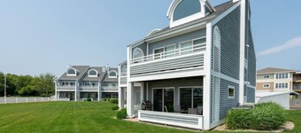 Waterfront Condo in Spring Lake-Blissful Blue Waterfront