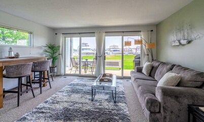 Waterfront Condo in Spring Lake-Blissful Blue Waterfront