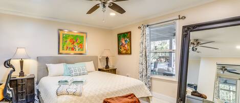 1 bedroom, desk, internet, bed sheets