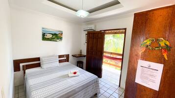 Apartamento standard | Roupas de cama antialérgicas, escrivaninha, Wi-Fi de cortesia