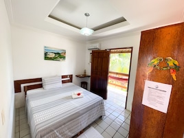 Standard Apartment | Hypo-allergenic bedding, desk, free WiFi, bed sheets