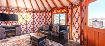 St Francis River: The Blue Yurt and Hot Tub