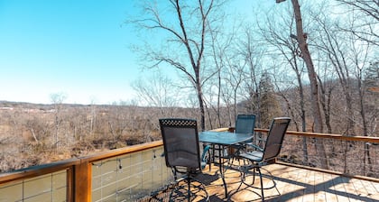 St Francis River: The Blue Yurt and Hot Tub