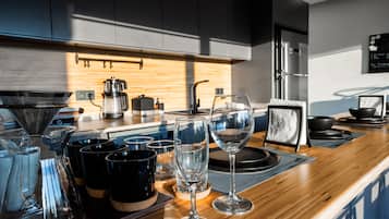 Deluxe-Apartment | Eigene Küche | Kühlschrank, Mikrowelle, Ofen, Herdplatte