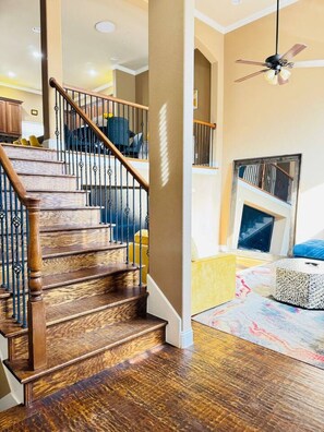 Interior - Luxury Town House at Legacy Shops (Plano)