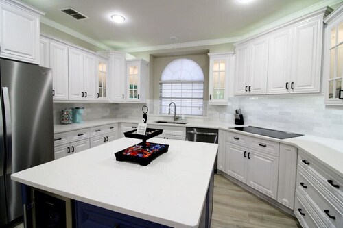 Deja Blue Lagoon & Games