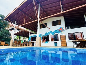 Alberca al aire libre 