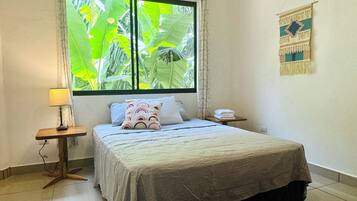 2 bedrooms, free WiFi, bed sheets, wheelchair access