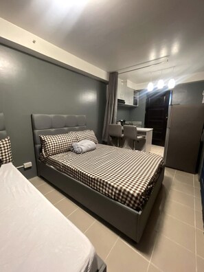1 bedroom, iron/ironing board, WiFi, bed sheets