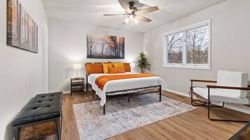 3 bedrooms, desk, iron/ironing board, travel cot