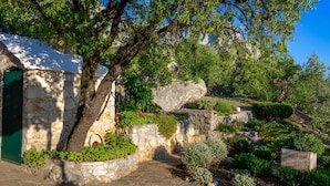 Unclassified image, 5 of 55, button - Rustic Charm Cottage in Nature Park with Jacuzzi (Baška voda)