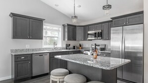 Luxury House | Private kitchen | Fridge, microwave, oven, dishwasher - Brand New Beautiful 3 BDR Home Unit 838  (Traverse City)