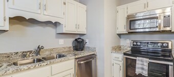 Cozy Ocean Springs Get-Away