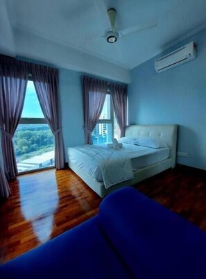 3 bedrooms, bed sheets - Suria Homes (Shah Alam)