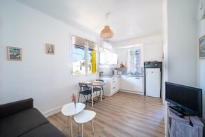 TV - Petit Bonheur - Appt climatisé proche de la mer (Argeles-sur-Mer)
