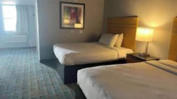 Blendingsgardiner, wi-fi (inkludert) og sengetøy