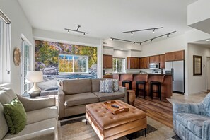 TV, fireplace - Best Views in Leavenworth from Downtown 2-bedroom Condo (Leavenworth)