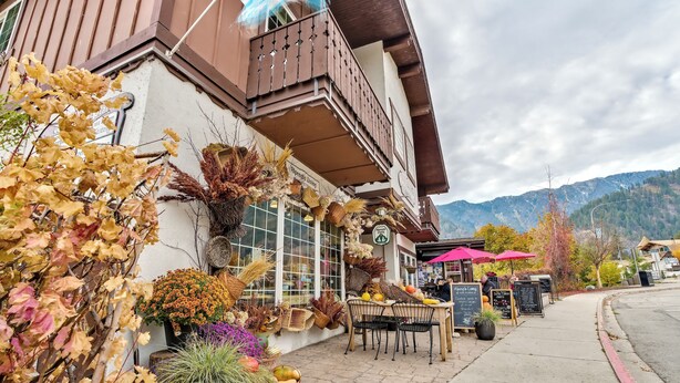 Exterior - Best Views in Leavenworth from Downtown 2-bedroom Condo (Leavenworth)