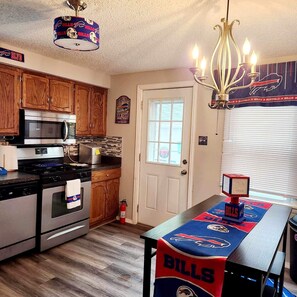 ميكروويف، فرن، موقد طهي مسطح، غسالة أطباق