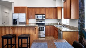 Frigorifero, microonde, forno, lavastoviglie