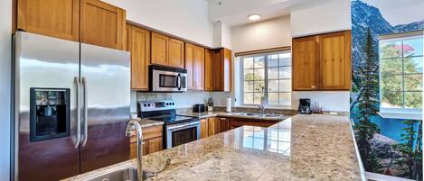 Fridge, microwave, oven, dishwasher