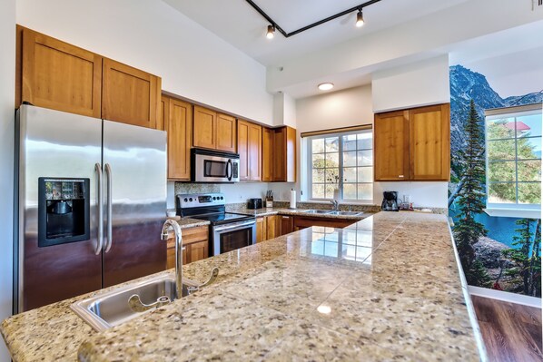 Frigorifero, microonde, forno, lavastoviglie