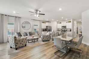 Smart TV - Coastal Elegance Retreat
 (Port St. Joe)