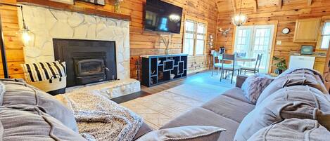 Smart-tv, een open haard en videospelletjes