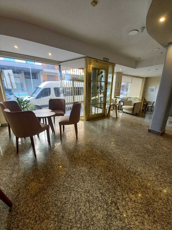 Living area - Hotel Albamar (Mar del Plata)