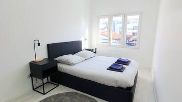 3 chambres, fer et planche Ă repasser, Wi-Fi gratuit, draps fournis