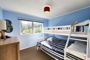 3 bedrooms, WiFi - Hahei Hillside Treehouse, Hahei Hillside Treehouse (Hahei)