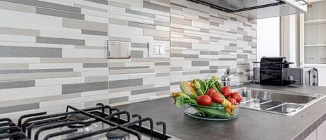 Fridge, microwave, oven, stovetop