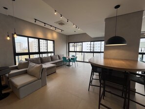 Studio | Living area - Studio em Perdizes - em frente a PUC (São Paulo)