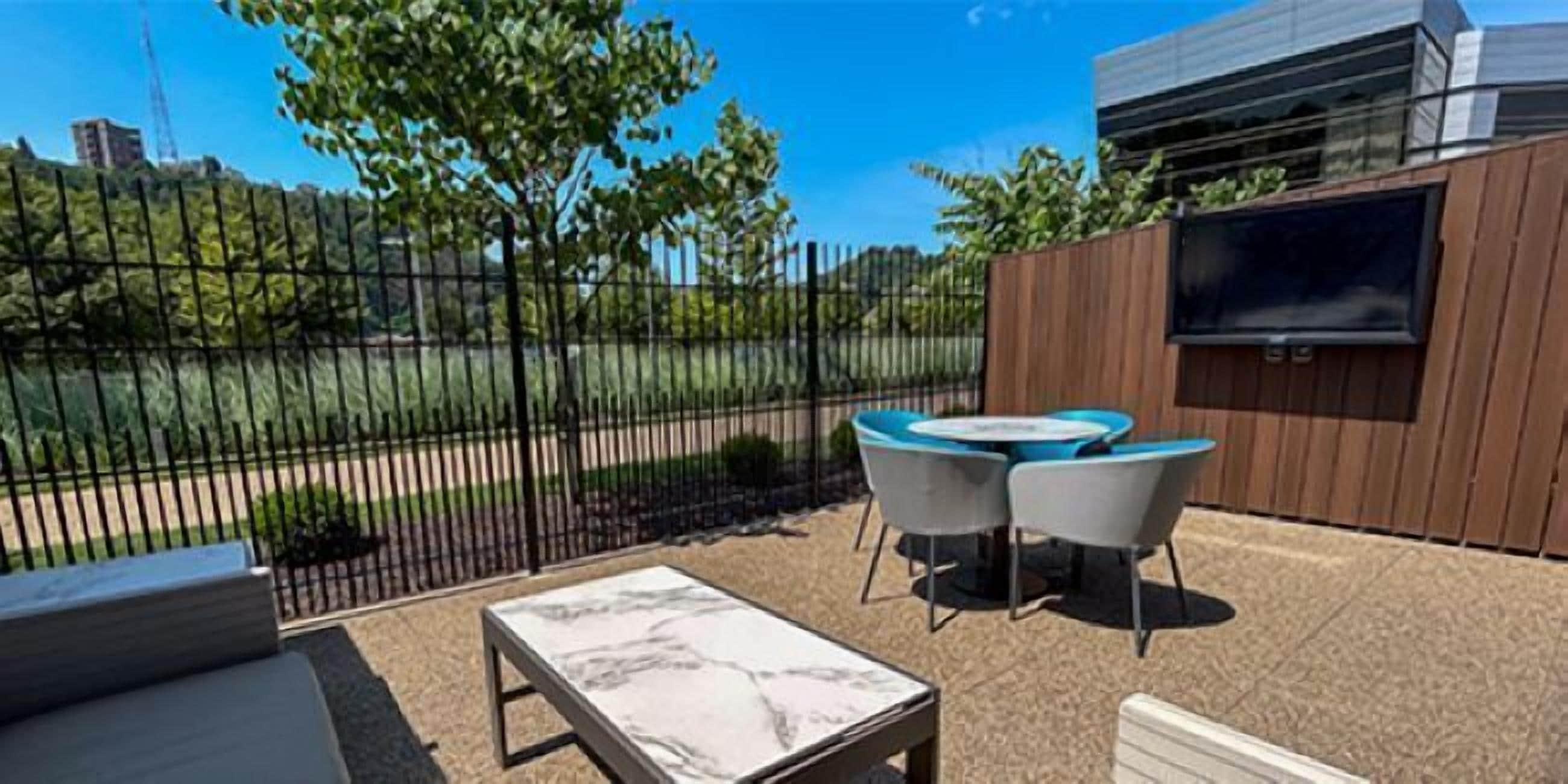 Suite, 2 Queen Beds, Terrace, River View | Terrace/patio