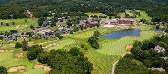 Spacious Cottage on Golfing Resort w/ Ice Skating & More

