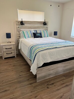 2 bedrooms, desk, iron/ironing board, free WiFi