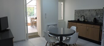Maison de Village Avec Jardin, Idéale Pour des Vacances en Famille