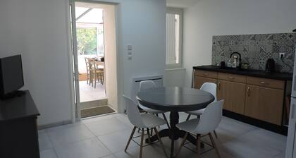 Maison de Village Avec Jardin, Idéale Pour des Vacances en Famille