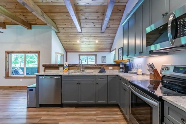 Refrigerador, placa de cocina, servilletas de papel