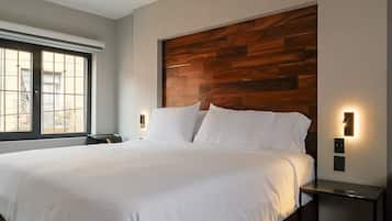 Phòng Deluxe, không hút thuốc, quang cảnh thành phố | 1 phòng ngủ, bộ đồ giường cao cấp, két bảo mật tại phòng, bàn