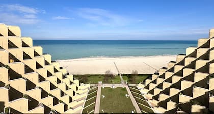 SE054 - Senigallia, sea-front studio at the Residence''Pyramids''