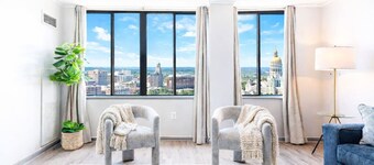 Modern Downtown Condo Near XL Center + Gym