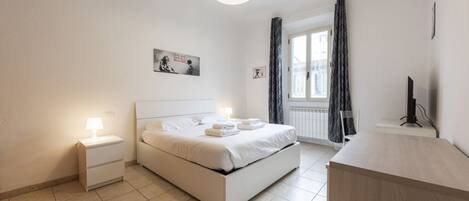 2 makuuhuonetta, silitysrauta/-lauta, Wi-Fi, vuodevaatteet