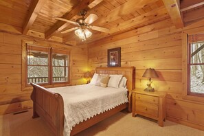 2 slaapkamers, een strijkplank/strijkijzer, gratis wifi, beddengoed