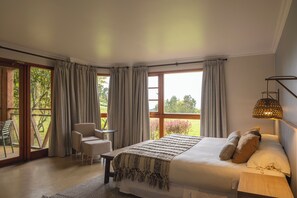 In-room safe, bed sheets