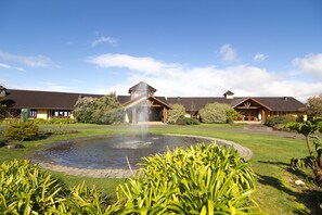 Fachada de la propiedad