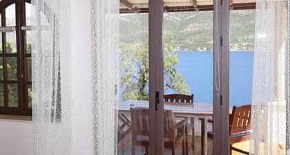 Charming apartment for two in Korčula