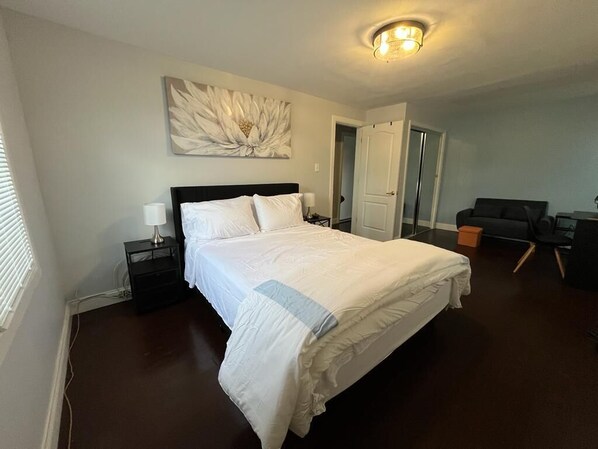 2 多间卧室、办公桌、熨斗/熨衣板、WiFi